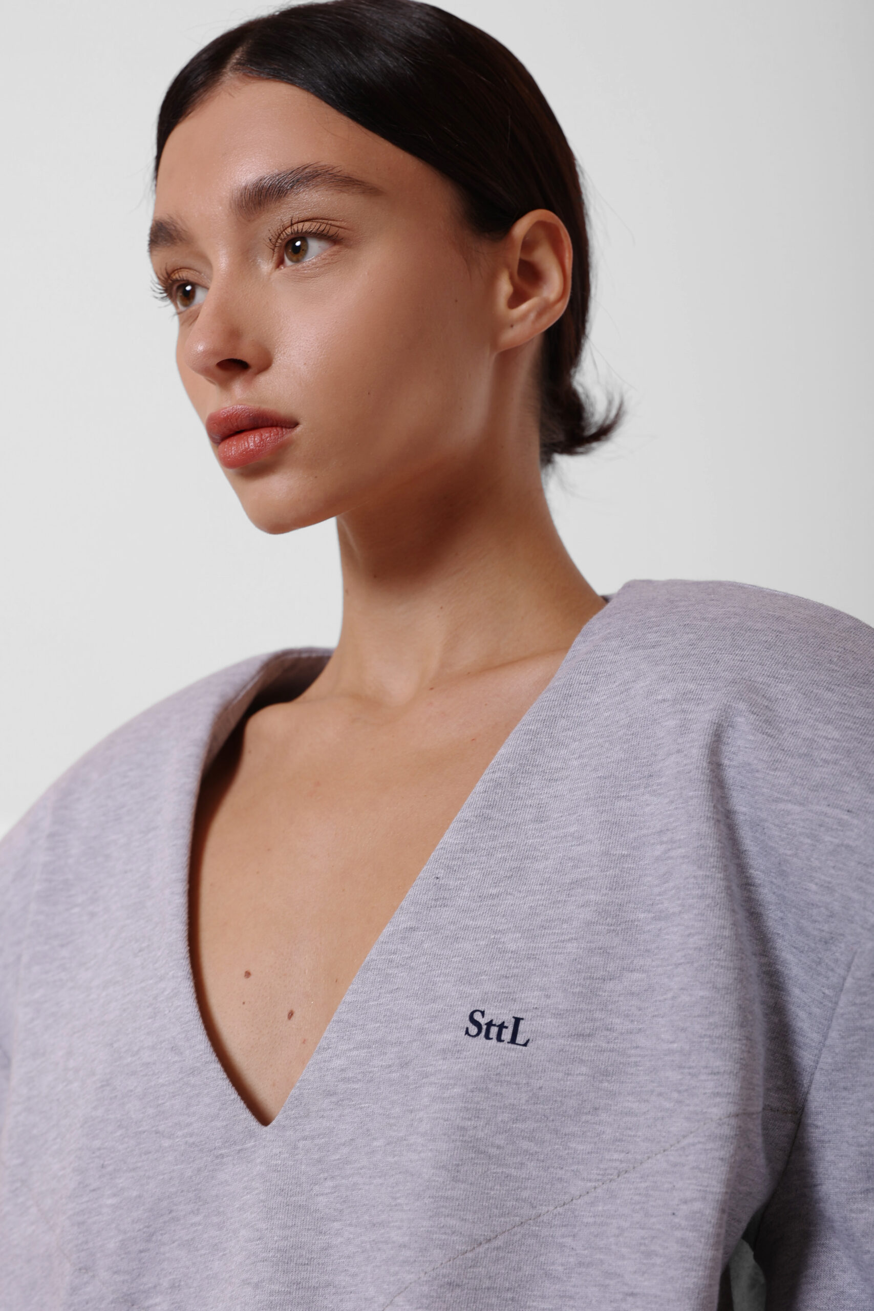 GREY V-NECK TOP - Image 7