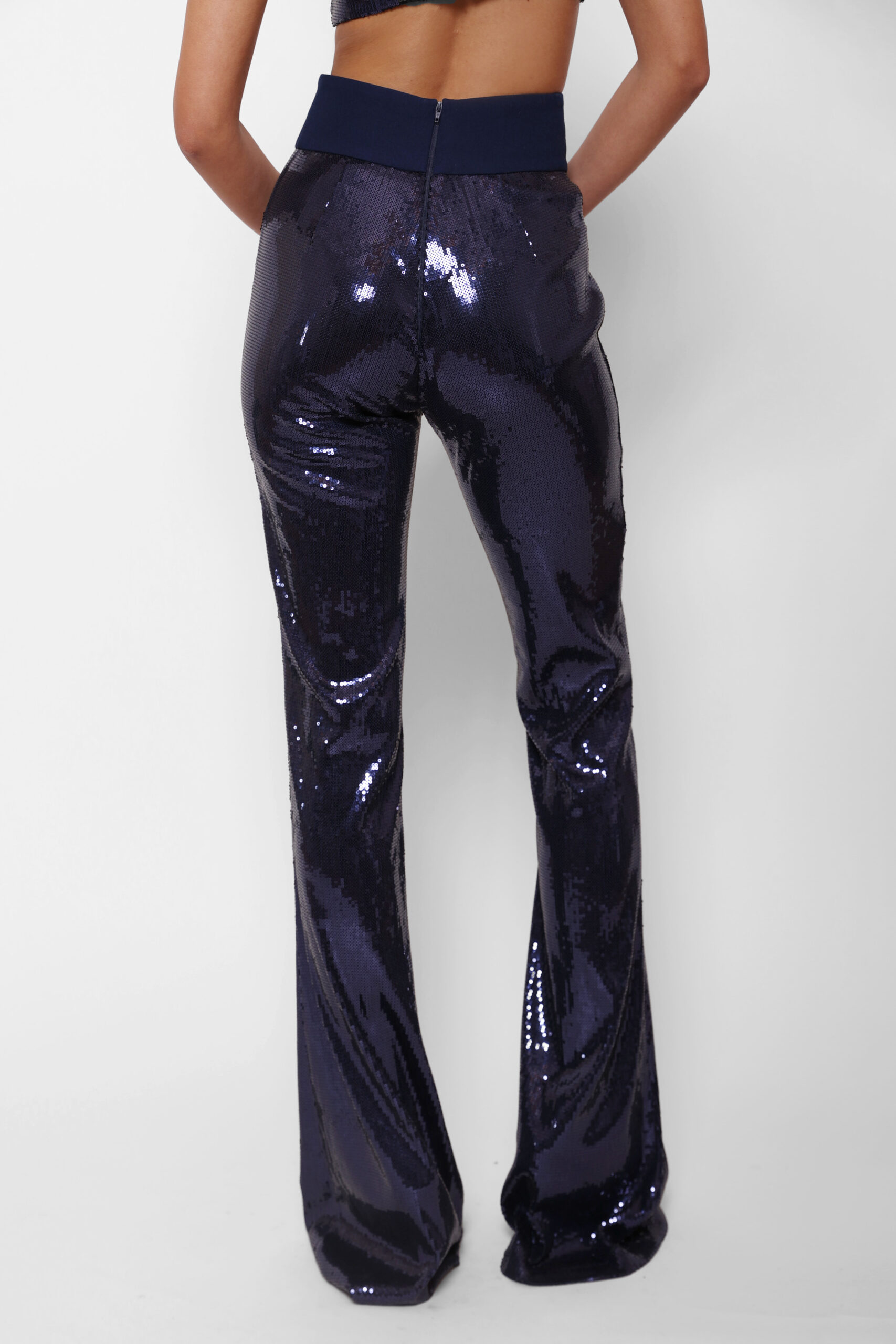 TWO PIECE TOP AND PANTS - Image 11