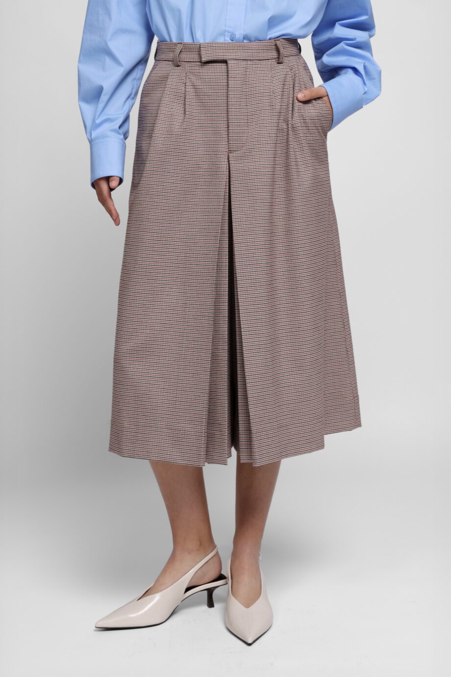 Red and black micro houndstooth pleated wool-blend culottes by SoprattuttoLei